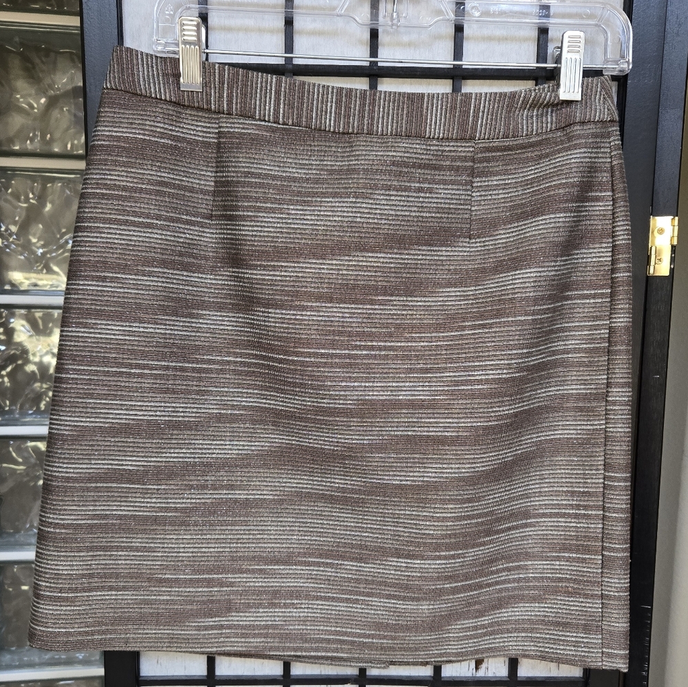 Banana Republic Miniskirt in Multi-shades of Brown size 4 mini skirt
